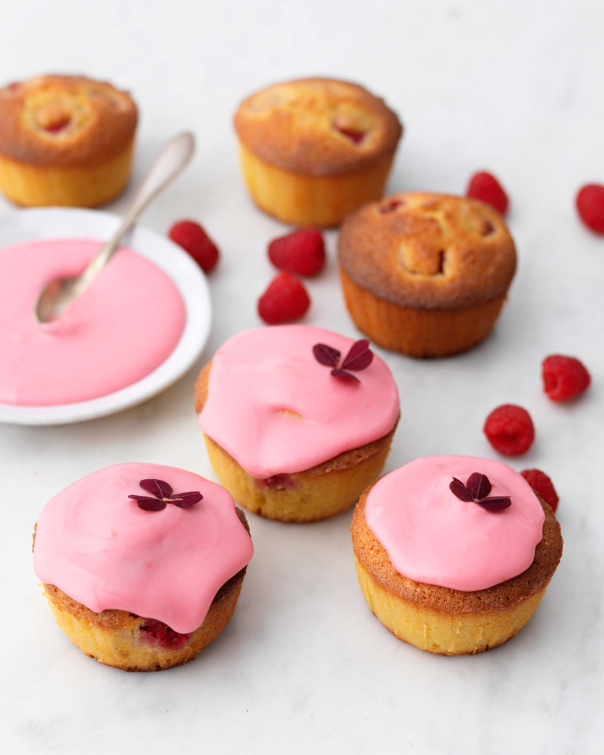 Mazarinmuffins med hallon Camilla Hamid