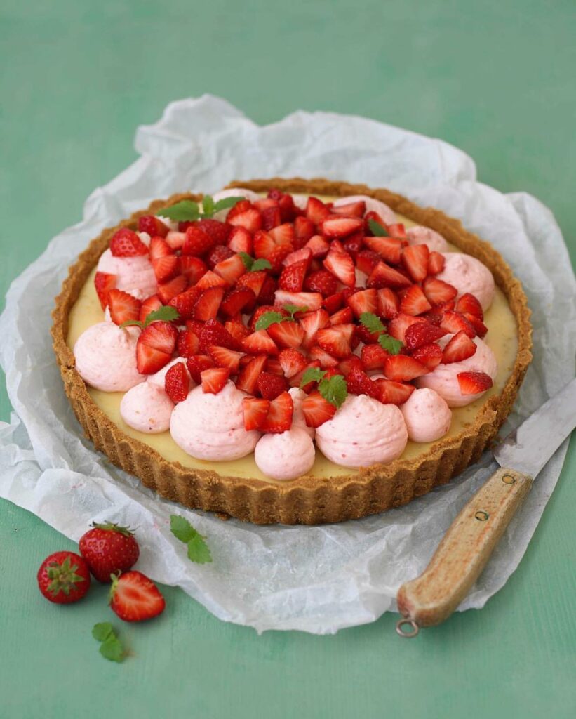 key lime pie med jordgubbsmousse